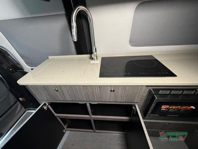 2027 Grech RV Strada-ion AWD — photo 46 view