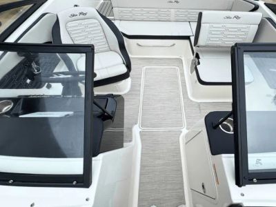 2025 Sea Ray SPX 190 Outboard - Photo 5