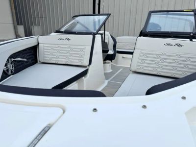 2025 Sea Ray SPX 190 Outboard - Photo 10