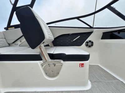 2025 Sea Ray SPX 190 Outboard - Photo 4