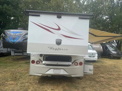 2017 Tiffin Motorhomes Wayfarer - Photo 3