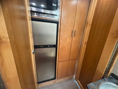 2017 Tiffin Motorhomes Wayfarer - Photo 13