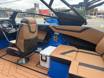 2025 Yamaha 222 XE - Photo 15