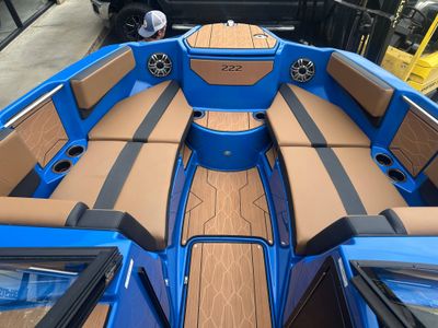 2025 Yamaha 222 XE - Photo 11