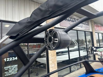 2025 Yamaha 222 XE - Photo 9