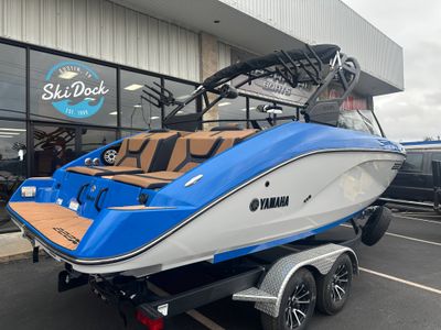 2025 Yamaha 222 XE - Photo 3