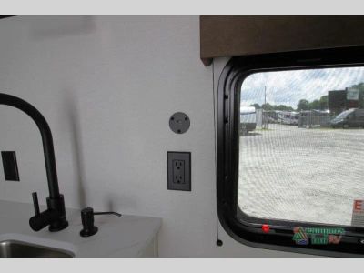 2027 Grand Design Transcend Lite — photo 40 view