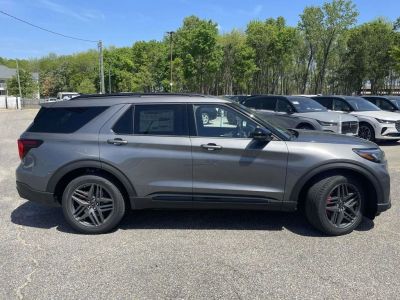 2026 Ford Explorer — side profile view