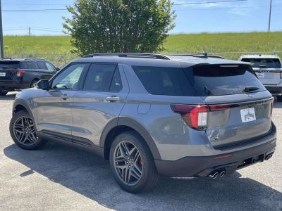 2026 Ford Explorer — detail view