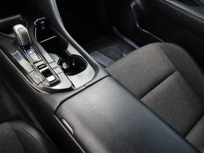 2024 Toyota Crown AWD — photo 17 view