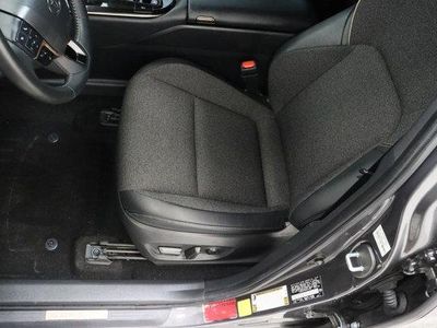 2024 Toyota Crown AWD — photo 15 view