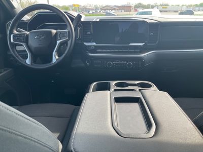 2026 Chevrolet Silverado 1500 — photo 12 view