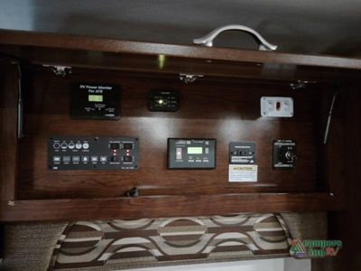 2018 Fleetwood RV Storm - Photo 38