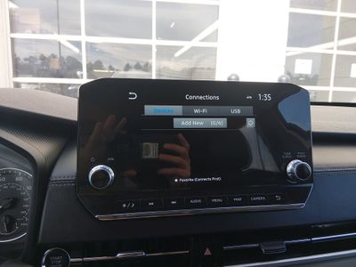 2024 Mitsubishi Outlander - Photo 17