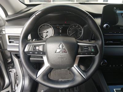 2024 Mitsubishi Outlander - Photo 12