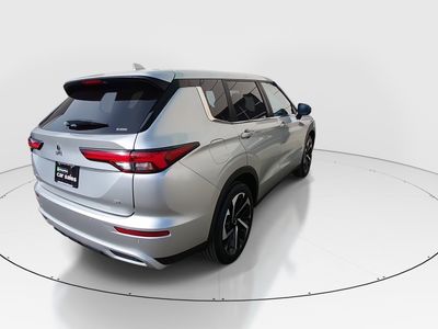 2024 Mitsubishi Outlander - Photo 7