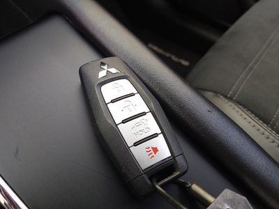 2024 Mitsubishi Outlander - Photo 15
