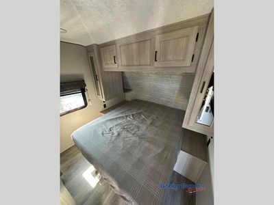 2025 Coachmen RV Catalina Legacy Edition - Photo 11