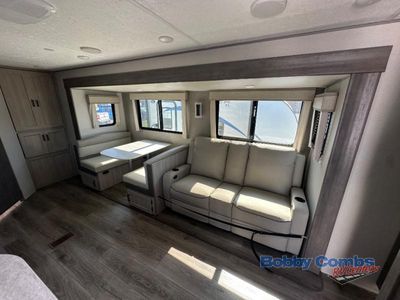 2025 Coachmen RV Catalina Legacy Edition - Photo 6