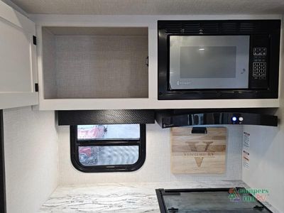2026 Venture RV SportTrek - Photo 23