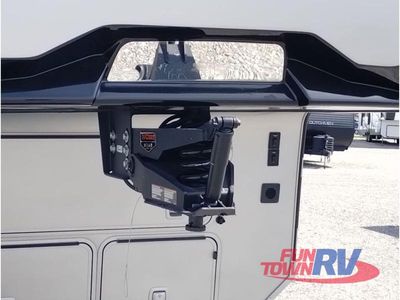 2025 Keystone RV Fuzion - Photo 4