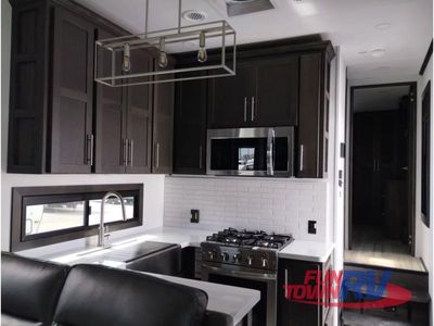 2025 Keystone RV Fuzion - Photo 15