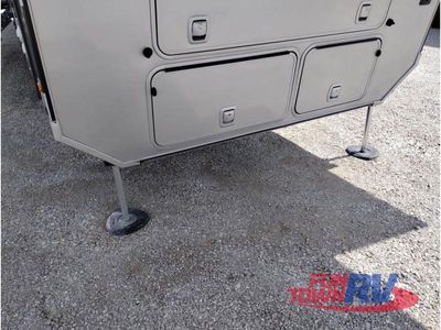 2025 Keystone RV Fuzion - Photo 6