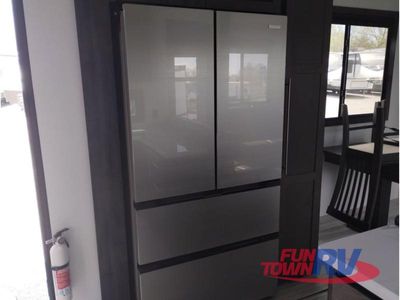 2025 Keystone RV Fuzion - Photo 20