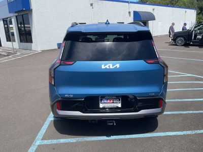 2024 Kia EV9 — interior view