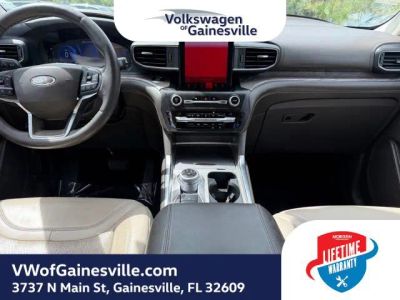 2020 Ford Explorer — photo 15 view