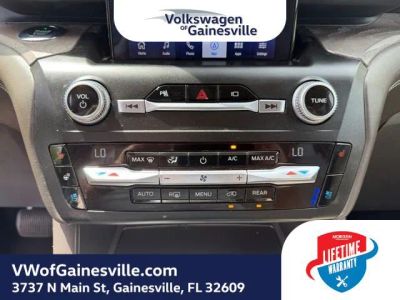 2020 Ford Explorer — photo 28 view