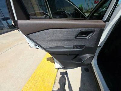 2023 Nissan Rogue — photo 22 view