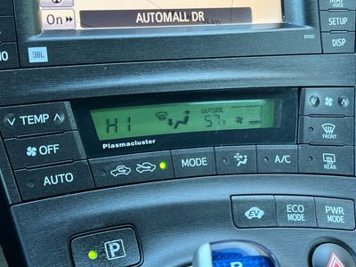 2010 Toyota Prius - Photo 23