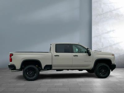2026 Chevrolet Silverado 2500HD — photo 7 view