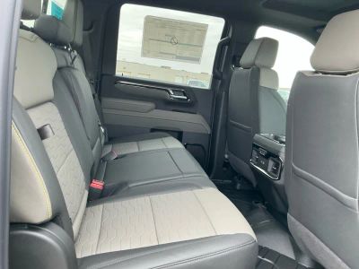 2026 Chevrolet Silverado 2500HD — photo 19 view