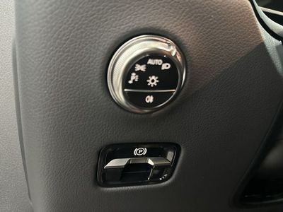 2026 Mercedes-Benz GLC — photo 17 view