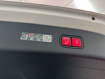 2026 Mercedes-Benz GLC — photo 25 view