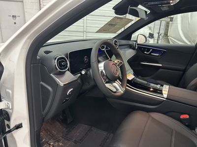 2026 Mercedes-Benz GLC — photo 9 view