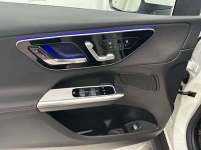 2026 Mercedes-Benz GLC — photo 11 view
