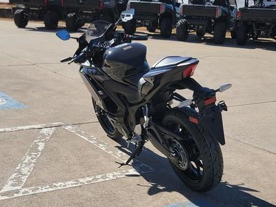 2026 Yamaha YZF-R3 - Photo 10