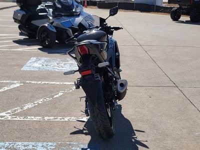 2026 Yamaha YZF-R3 - Photo 11