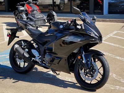 2026 Yamaha YZF-R3 - Photo 3