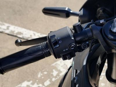 2026 Yamaha YZF-R3 - Photo 13