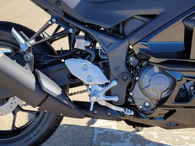 2026 Yamaha YZF-R3 - Photo 16