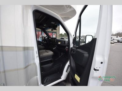 2027 Winnebago View - Photo 6