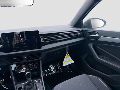 2026 Volkswagen Jetta - Photo 18