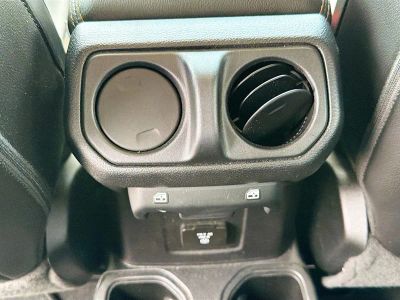 2021 Jeep Gladiator — photo 17 view