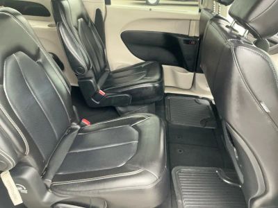 2023 Chrysler Pacifica — photo 19 view