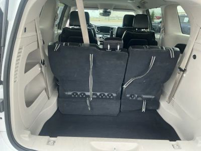 2023 Chrysler Pacifica — photo 17 view