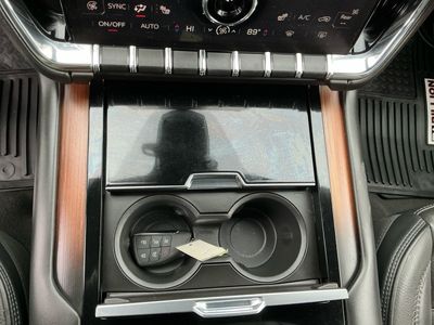 2025 GMC Yukon - Photo 12